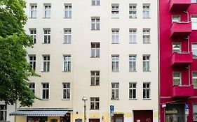 Cosy Three Br Two Bth Plus Ac Plus Self Checkin Plus Street Parking